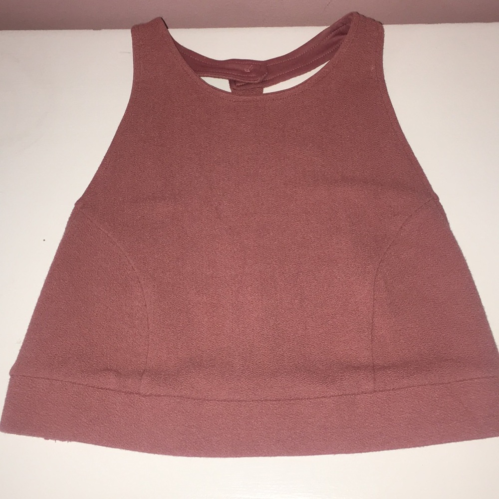 Open back tank top! Adorable!
